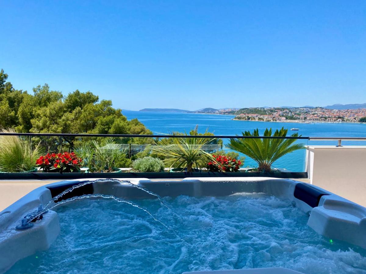 Eden 4* Podstrana