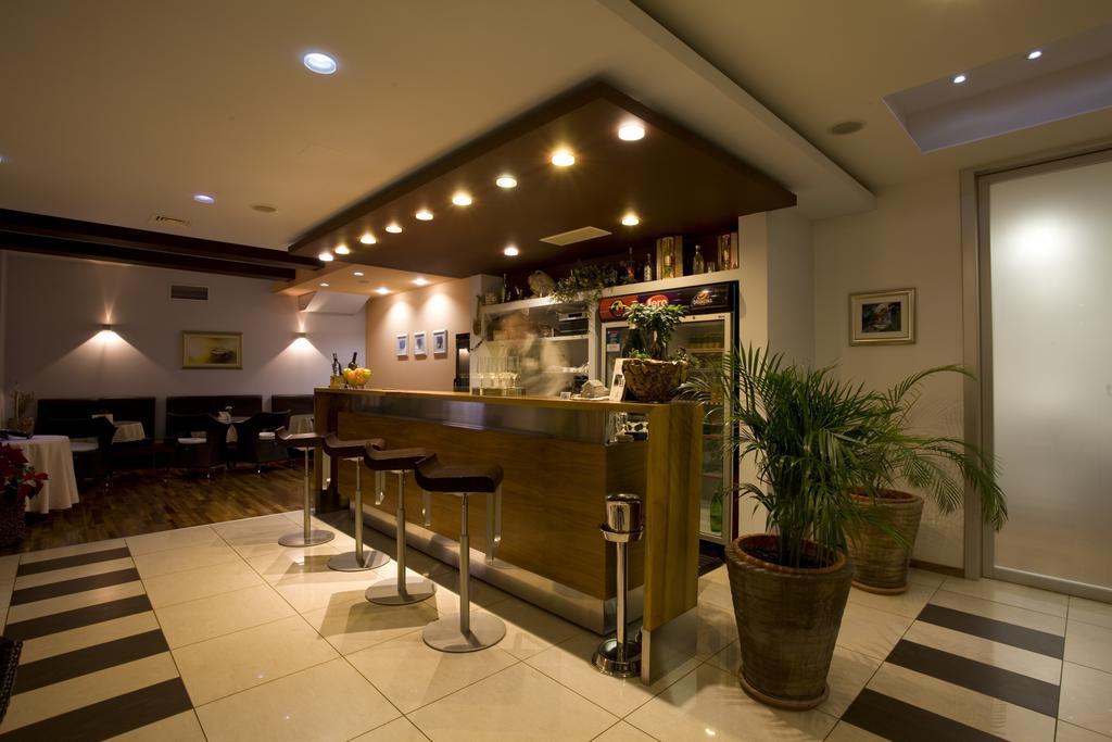 Hotel Eden 4*