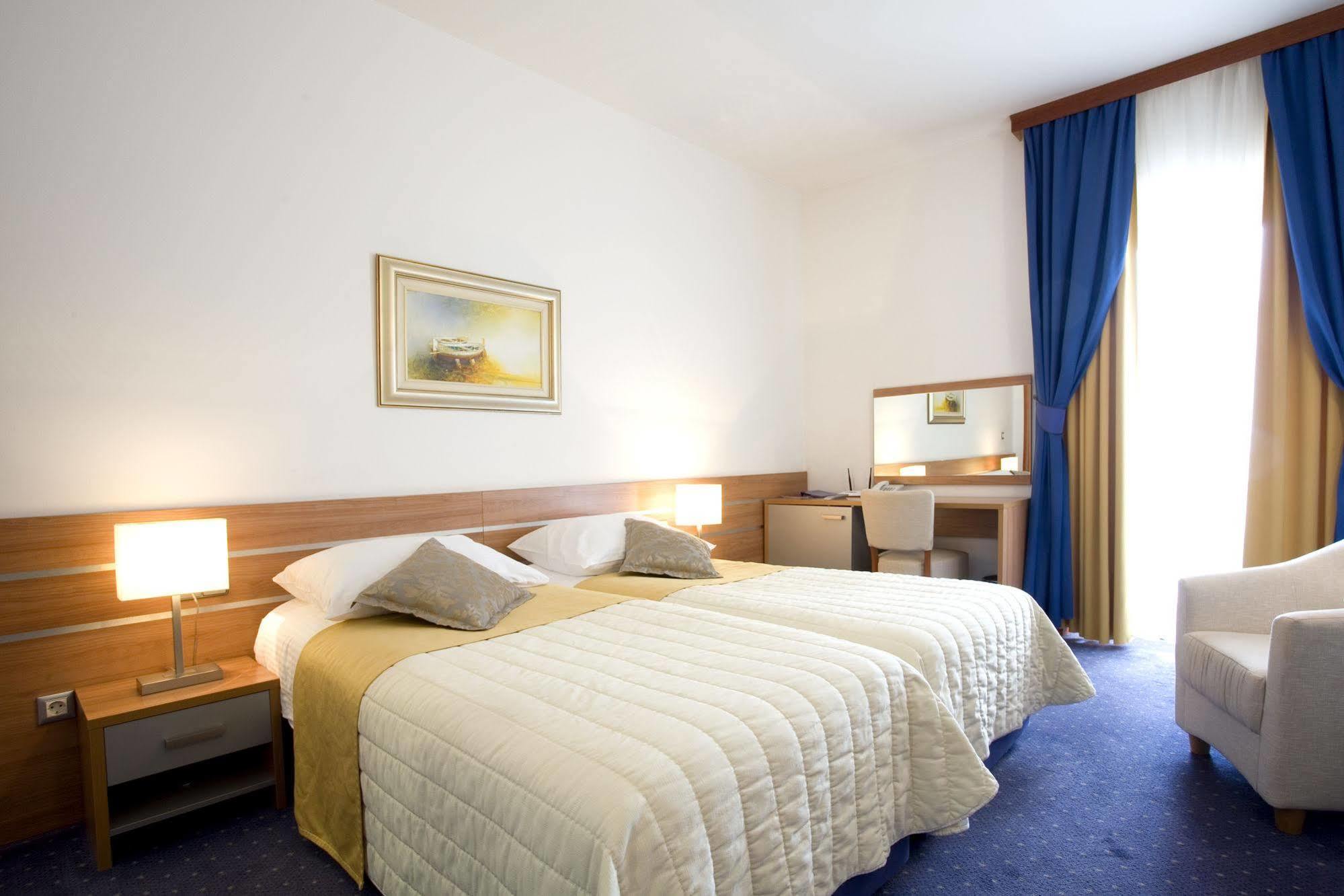 Eden Hotel Podstrana